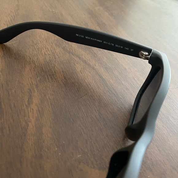 New Wayfarer Ray Ban Polarized Sunglasses - Picture 3 of 5